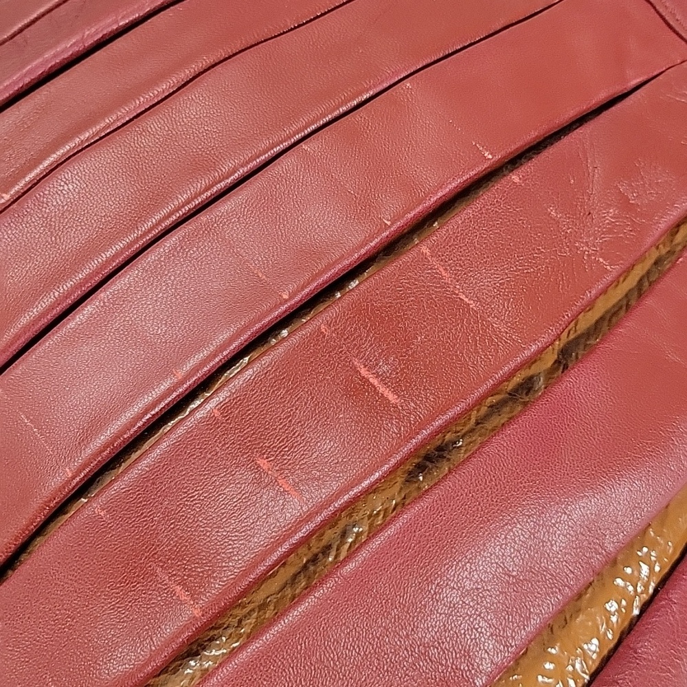 Large Cynthia Rowley Red/Tan Pleated Leather Tote Bag - Picture 9 of 13
